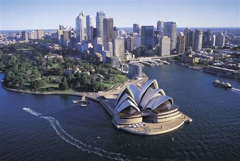 was sydney ever the capital of australia